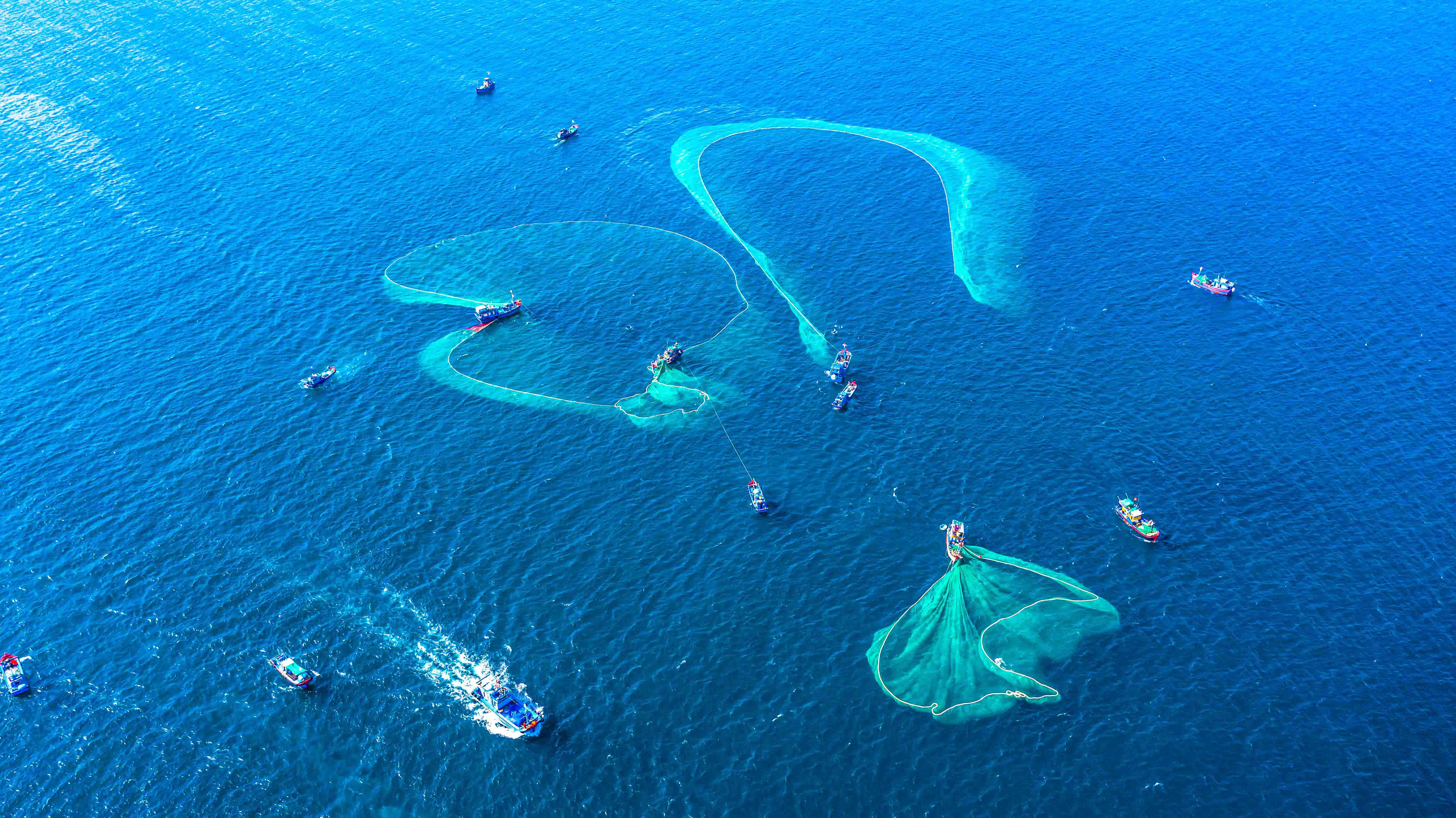 Reliable Vessel Tracking Total Maritime Awareness.